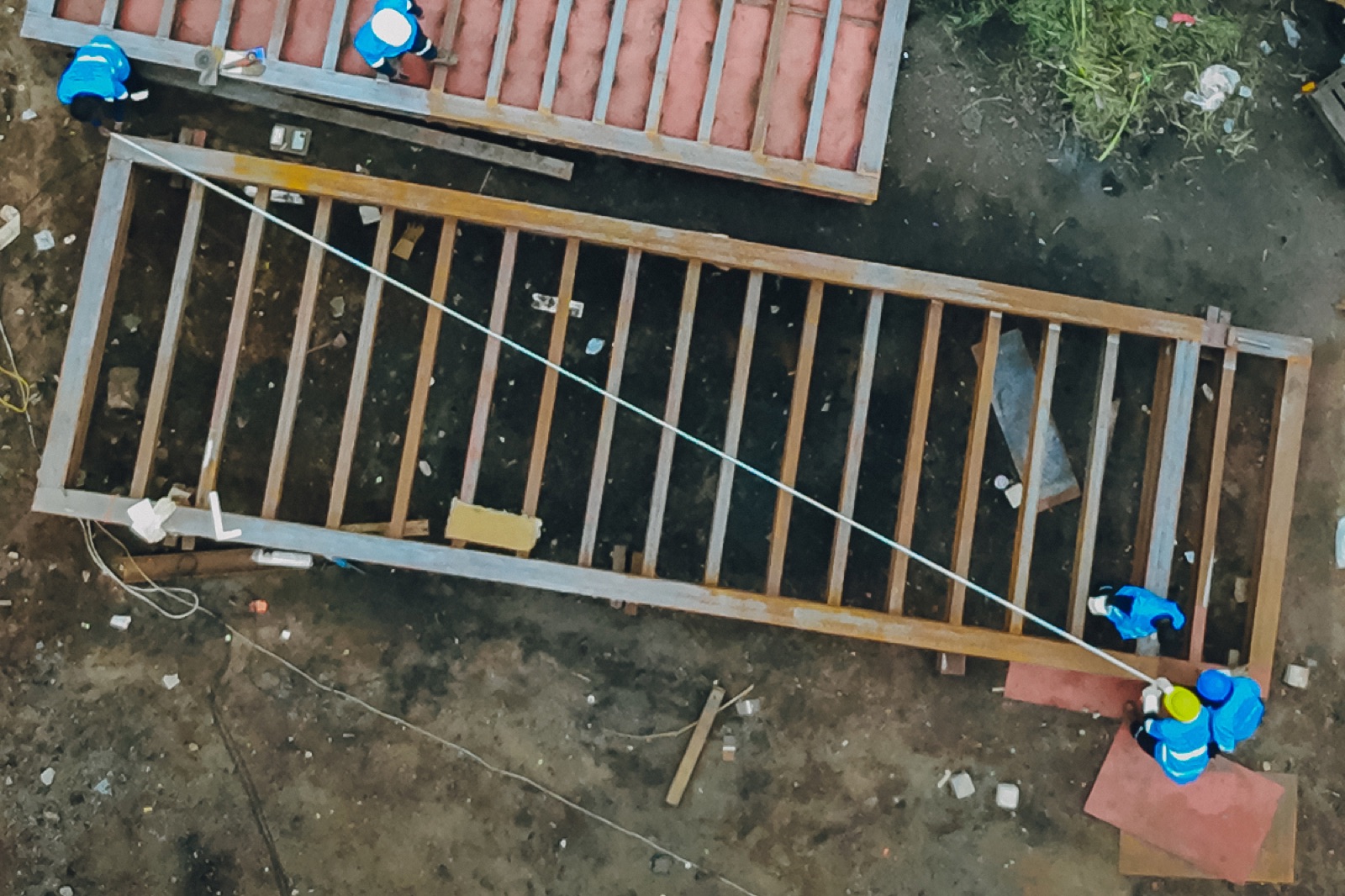 Aerial view of a weighbridge deck assembly